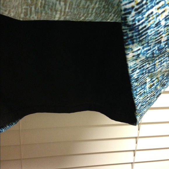 Sleeveless dress with pockets! - Picture 3 of 4